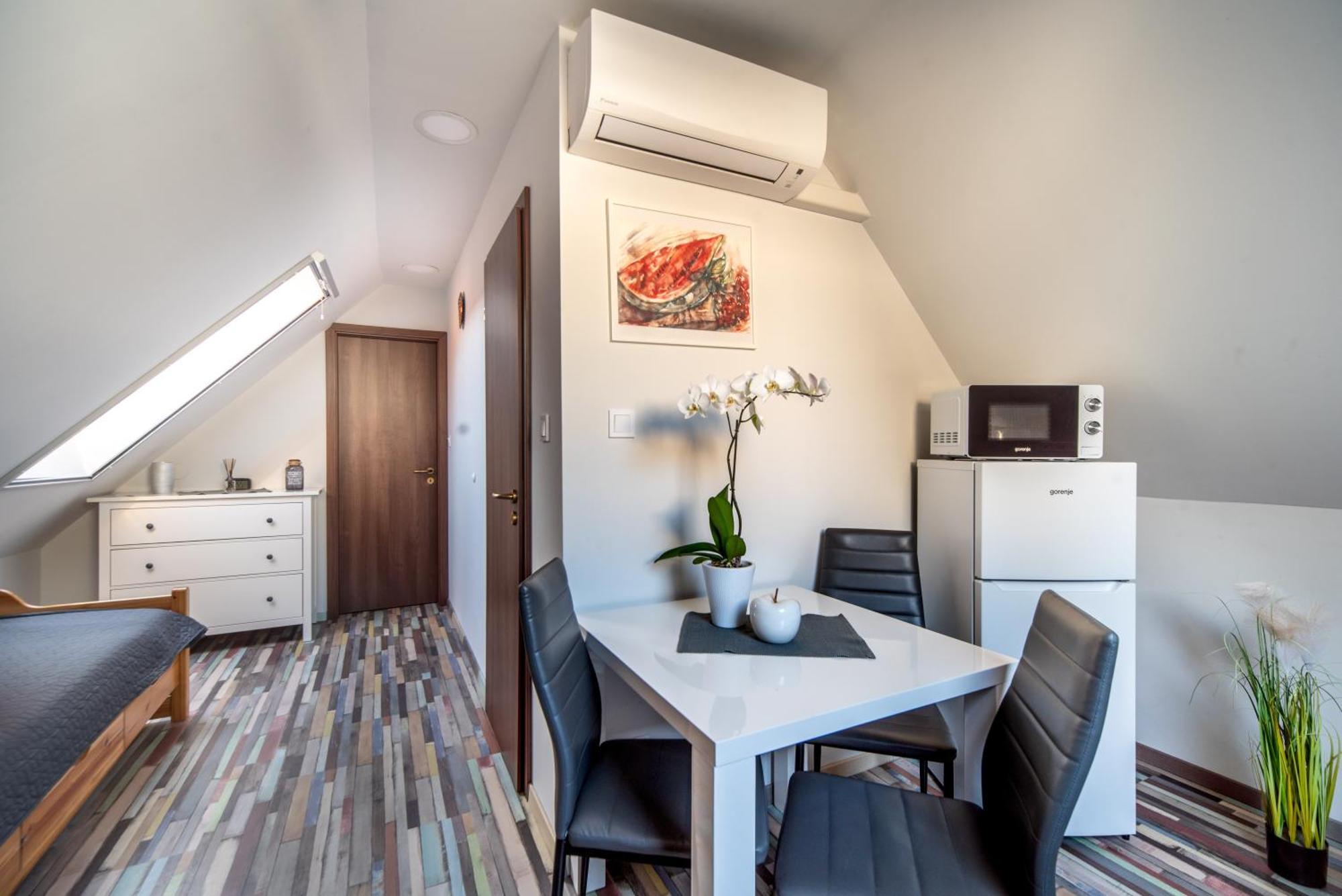 Buzavirag Apartman Keszthely Exterior photo